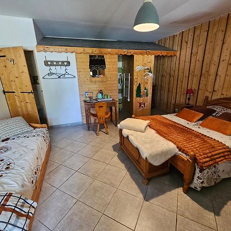 Yourtes Olachat Proche Annecy 法韦热 外观 照片