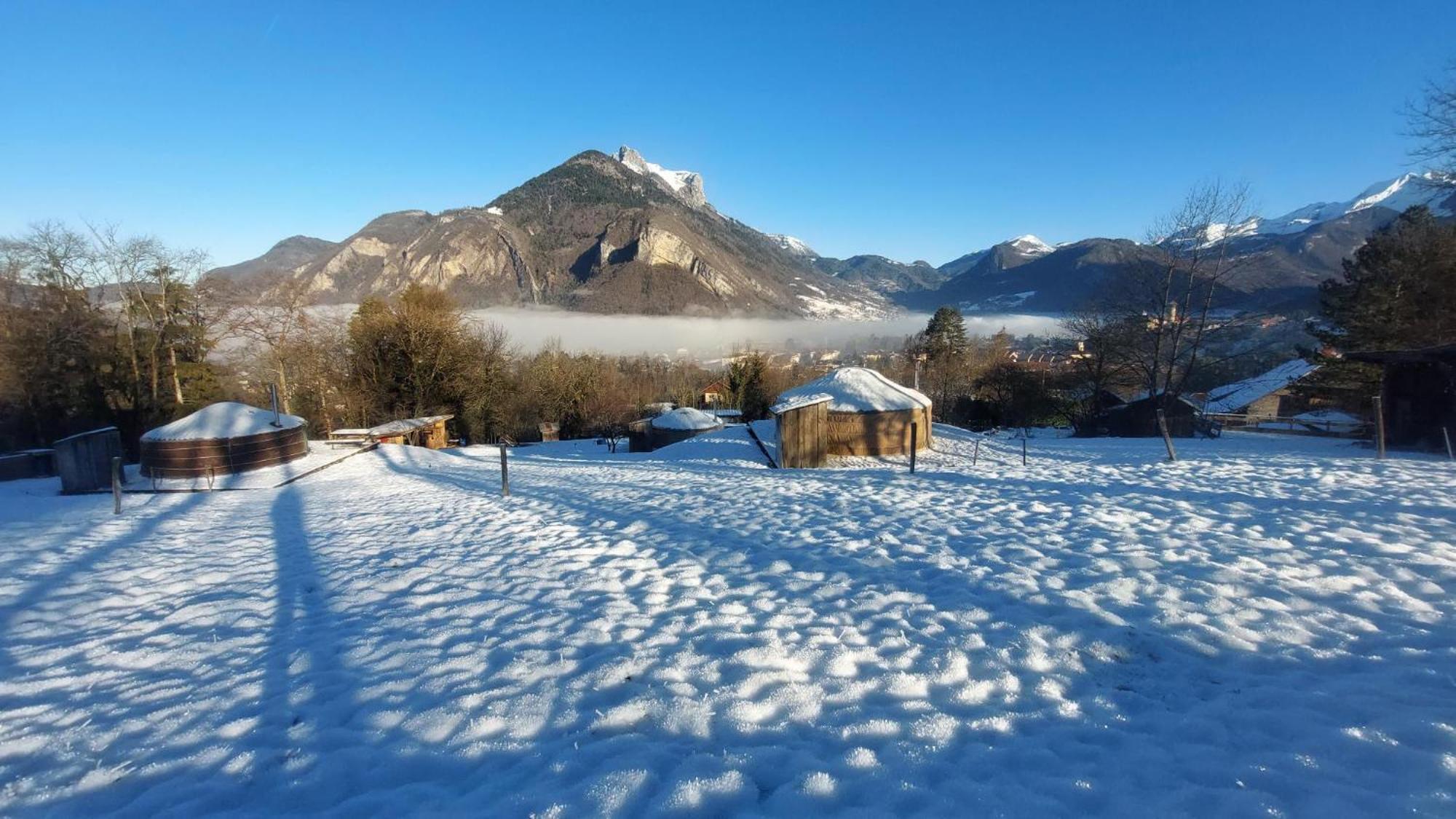 Yourtes Olachat Proche Annecy 法韦热 外观 照片